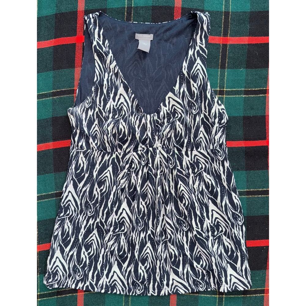 Ann Taylor S Blue/White Print Plunging V-Neck Empire Waist Stretch Knit Top